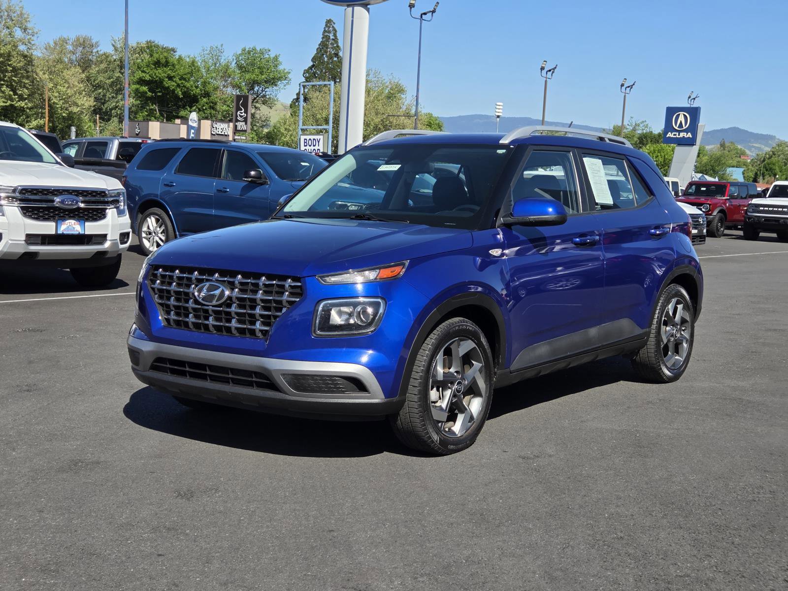 Used 2023 Hyundai Venue SEL
