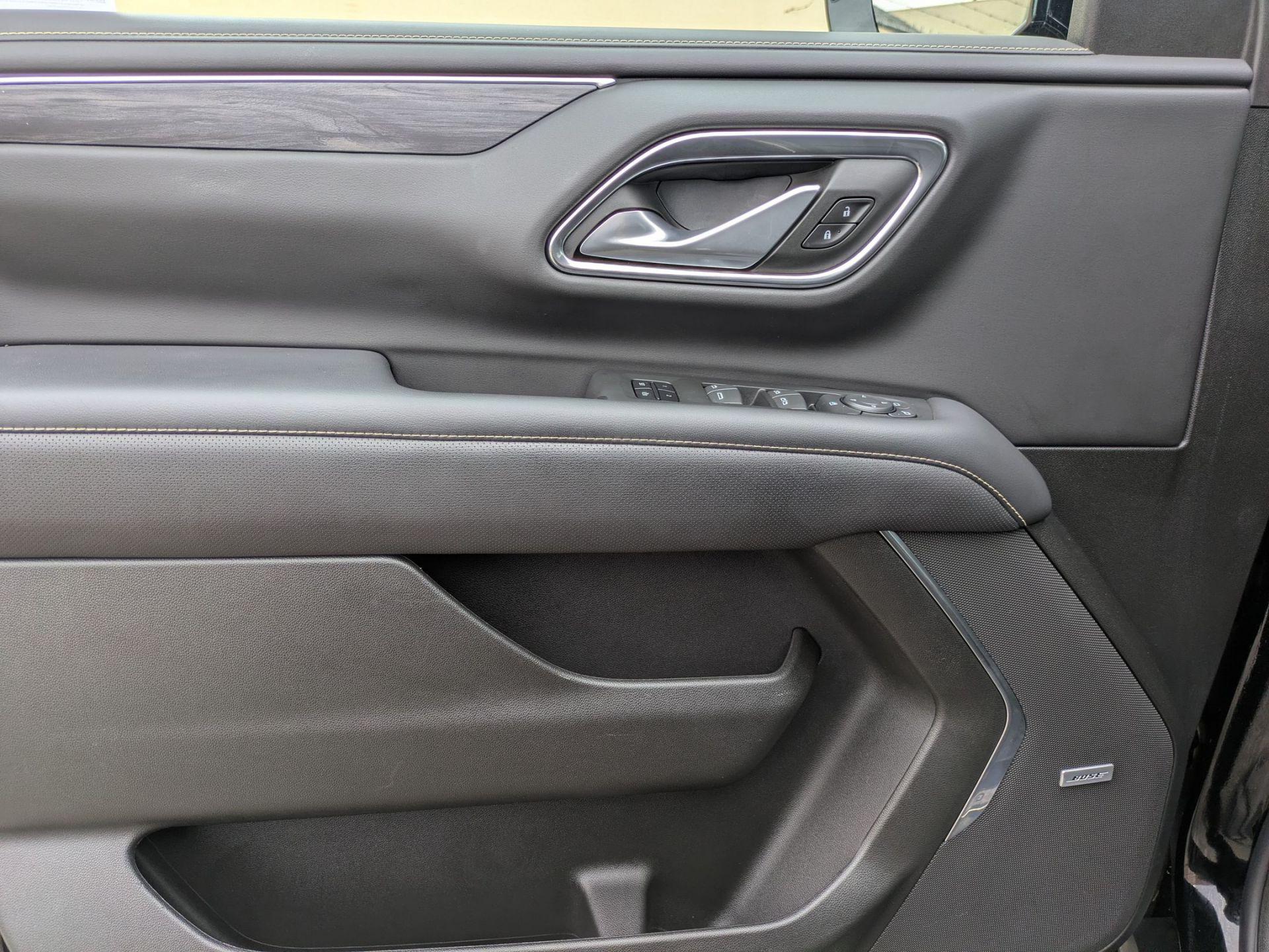 2022 GMC Yukon XL SLT - Photo 10