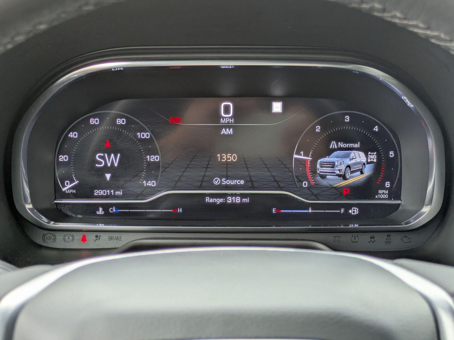 2022 GMC Yukon XL SLT - Photo 13