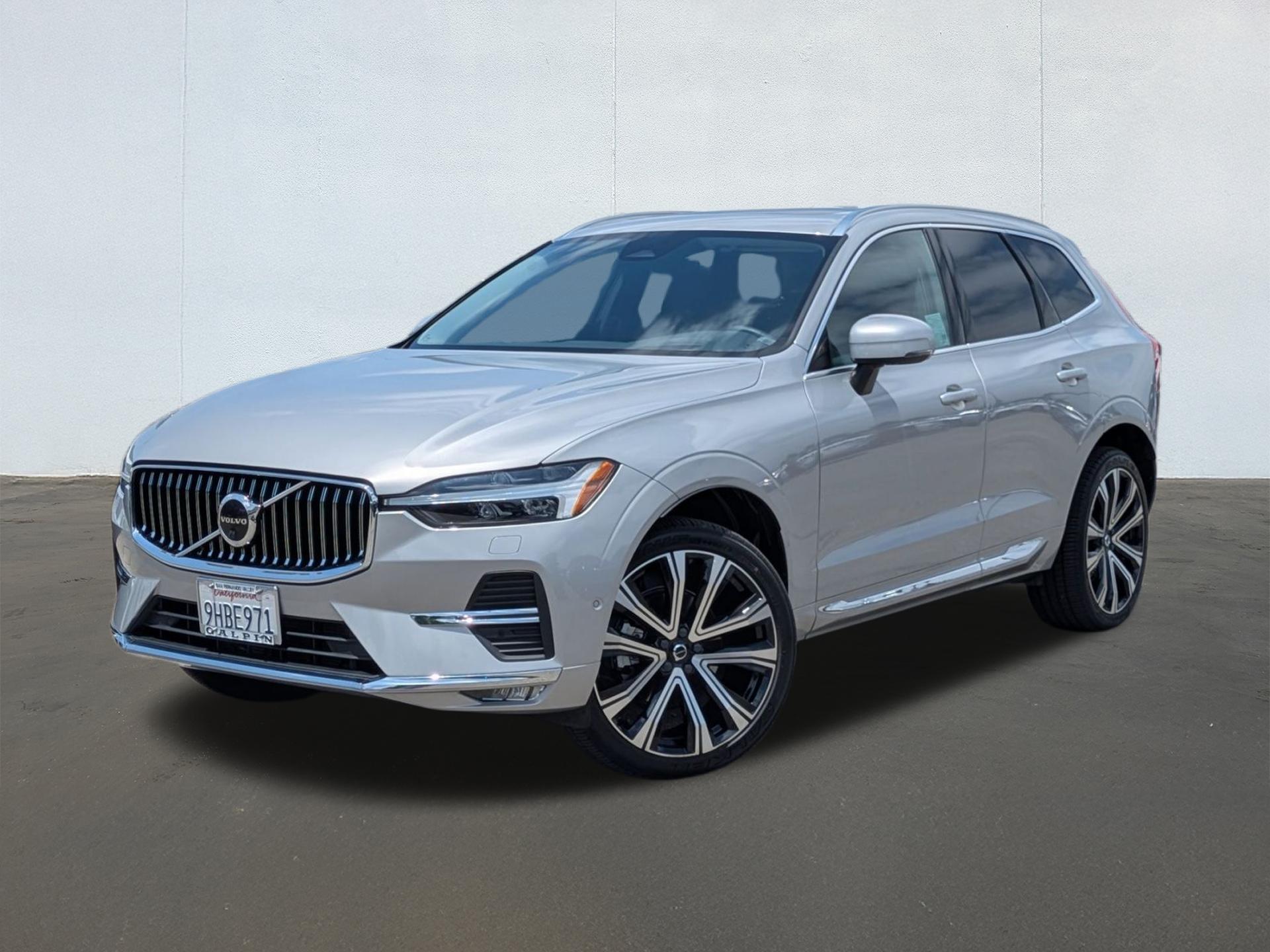2023 Volvo XC60 B5 Ultimate Bright Theme AWD's photo