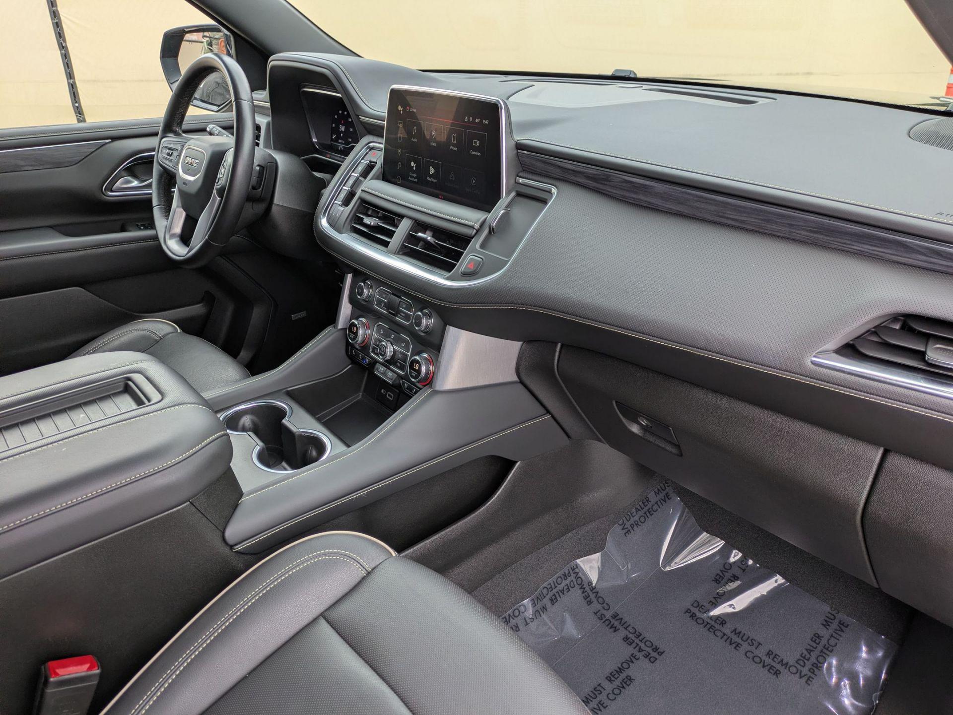 2022 GMC Yukon XL SLT - Photo 24
