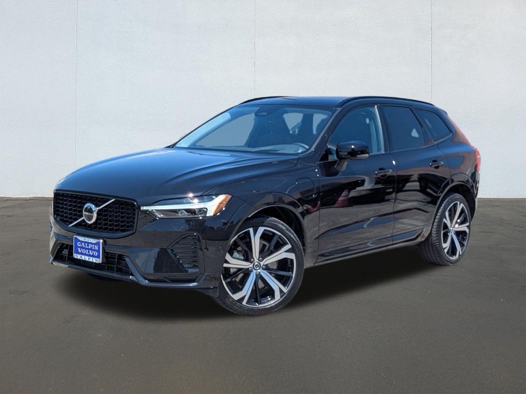 2024 Volvo XC60 Recharge Plug-In Hybrid T8 Ultimate Dark Theme