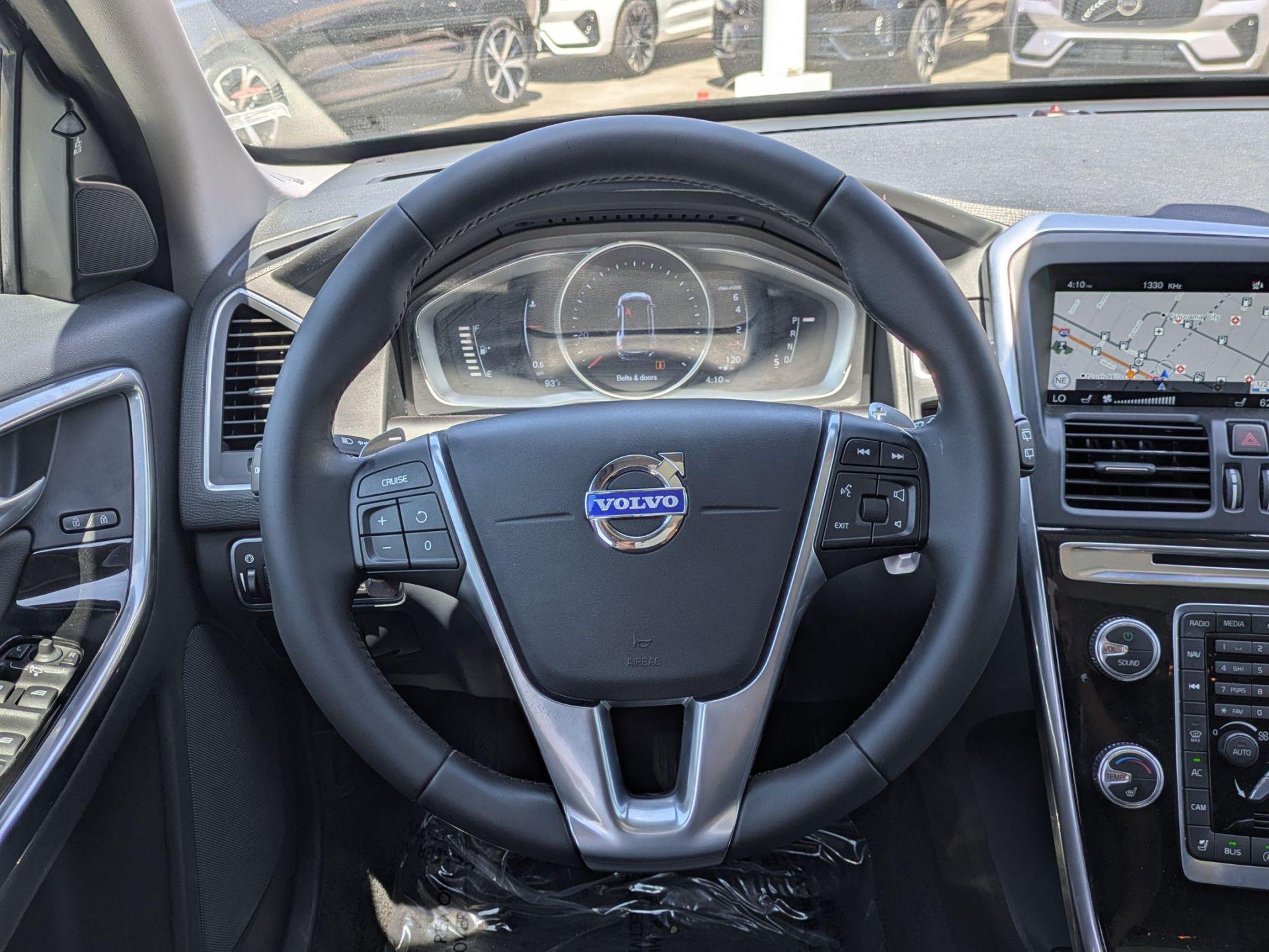 2015 Volvo XC60 T6 - Photo 13