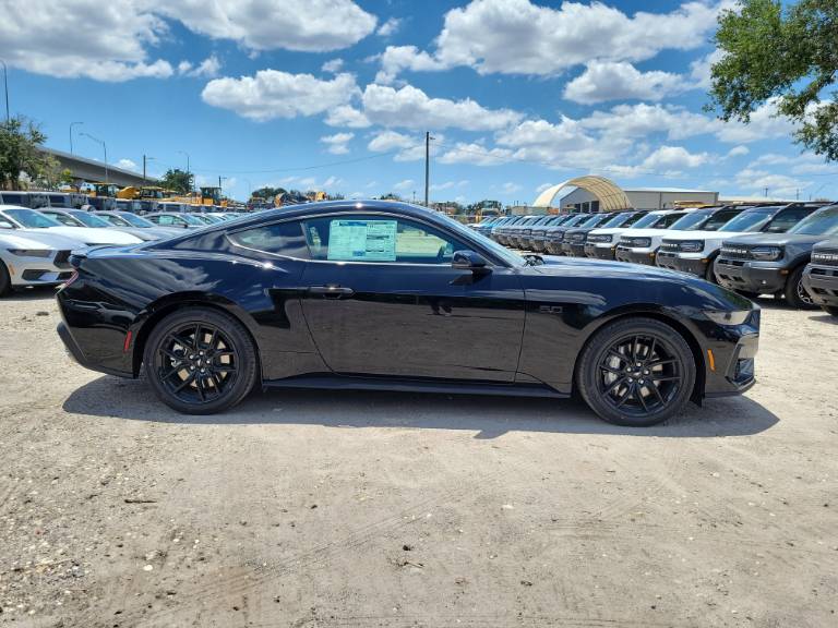 2026 Ford Mustang GT Premium
