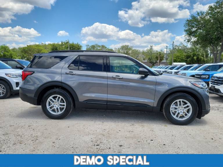 2026 Ford Explorer Active w/200A Pkg
