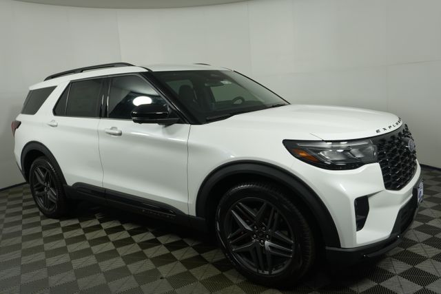 2026 Ford Explorer ST 4WD's photo