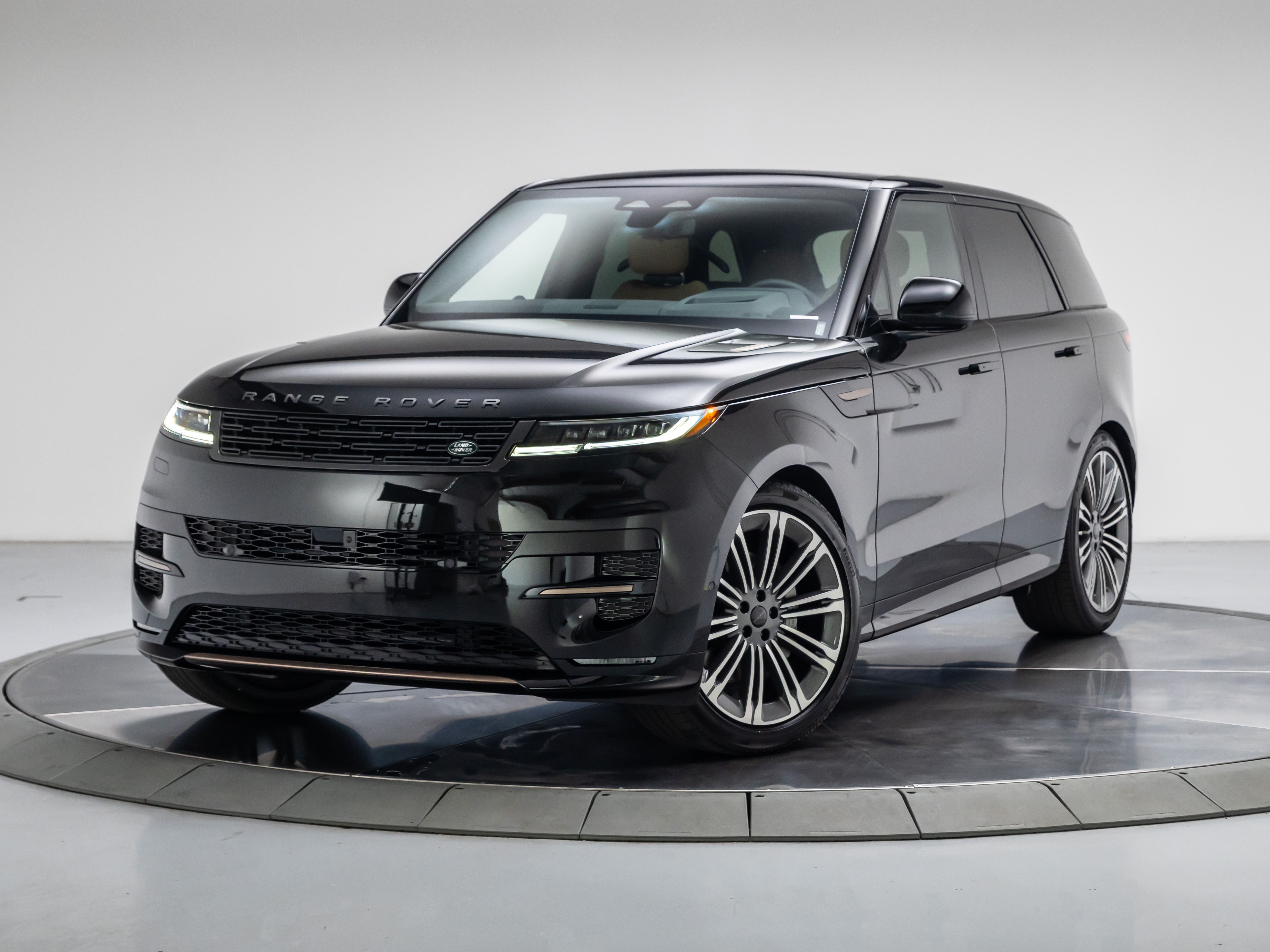 New 2026 Land Rover Range Rover Sport P400 Dynamic SE