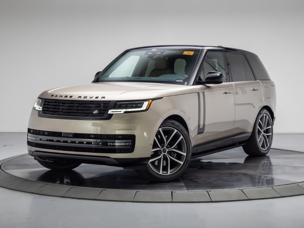 2026 Land Rover Range Rover P550e SE
