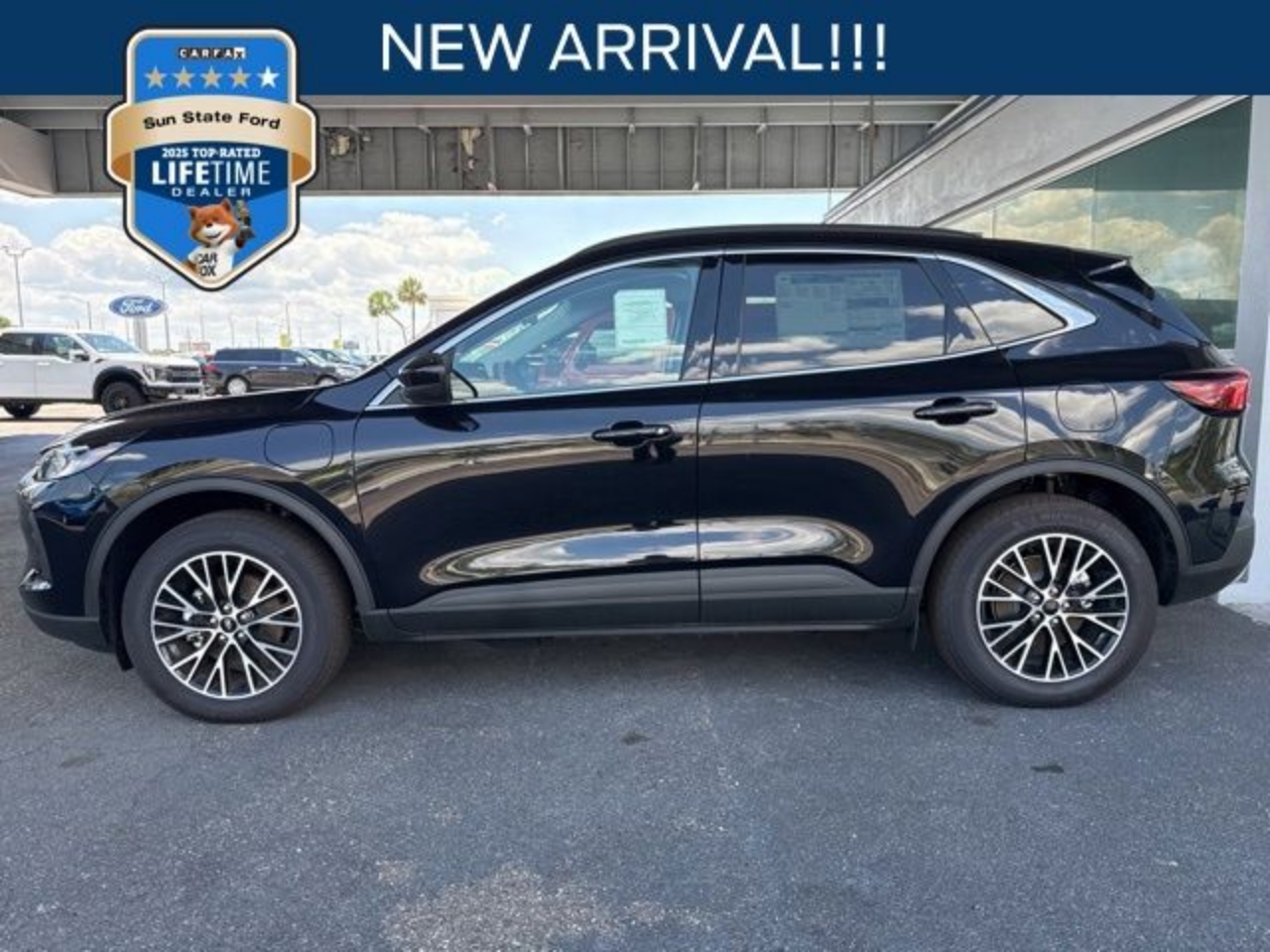 2025 Ford Escape Plug-in FWD's photo