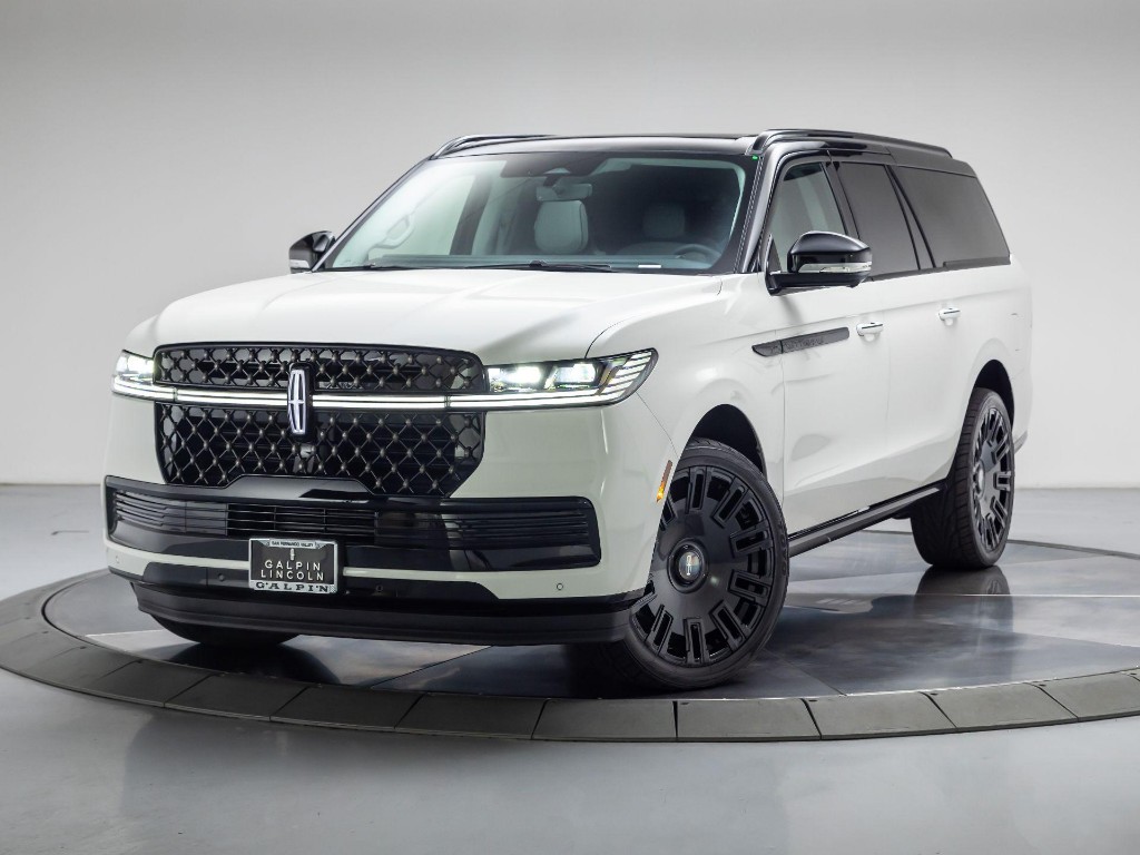 2025 Lincoln Navigator Black Label L