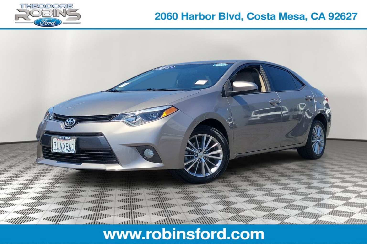 2015 Toyota Corolla LE Plus AT's photo