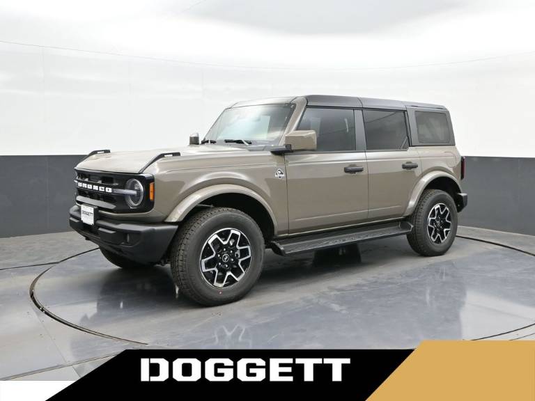 2026 Ford Bronco Outer Banks
