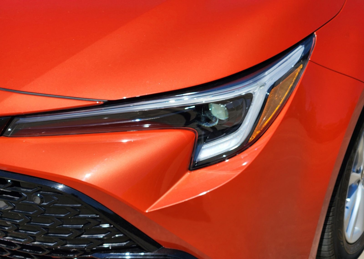 2025 Toyota Corolla Hatchback SE - Photo 7