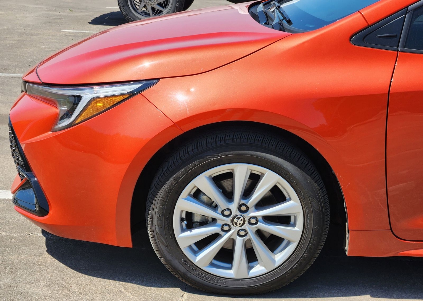 2025 Toyota Corolla Hatchback SE - Photo 8