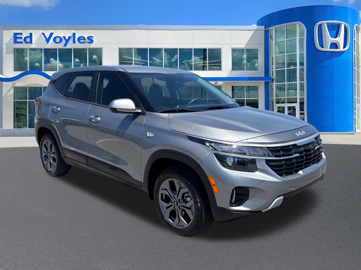 2025 Kia Seltos 2.0 LX AWD's photo