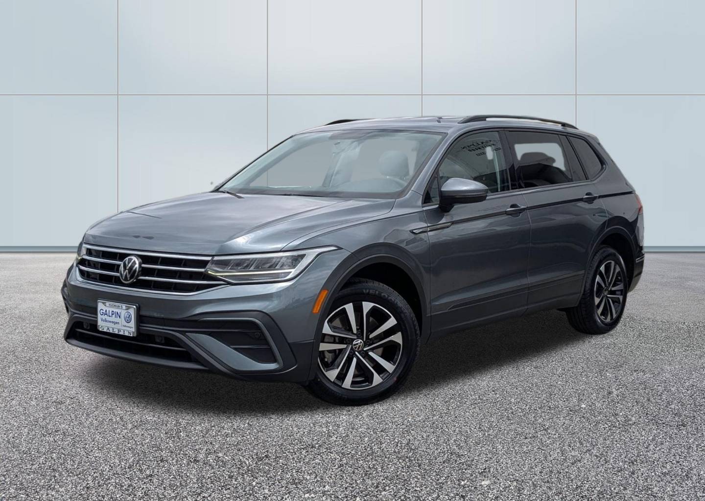 2022 Volkswagen Tiguan 2.0T S's photo