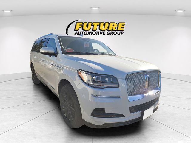 2022 Lincoln Navigator L Reserve