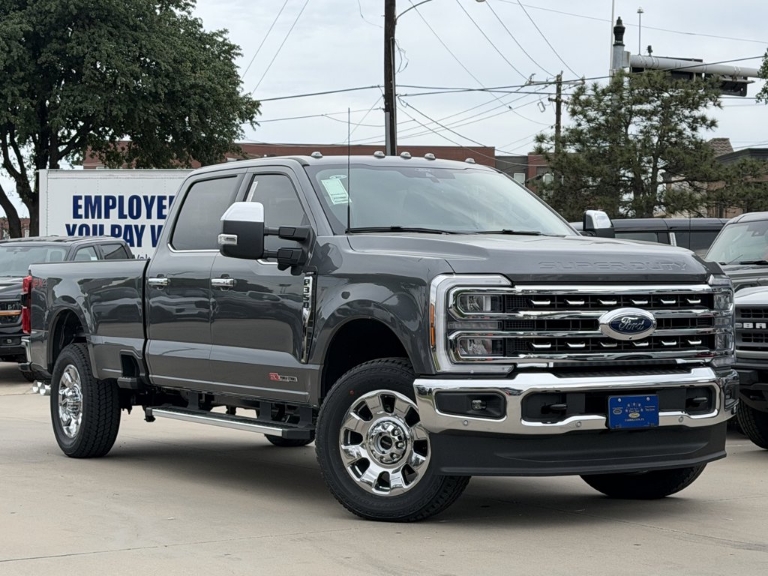 2026 Ford Super Duty F-350 SRW LARIAT