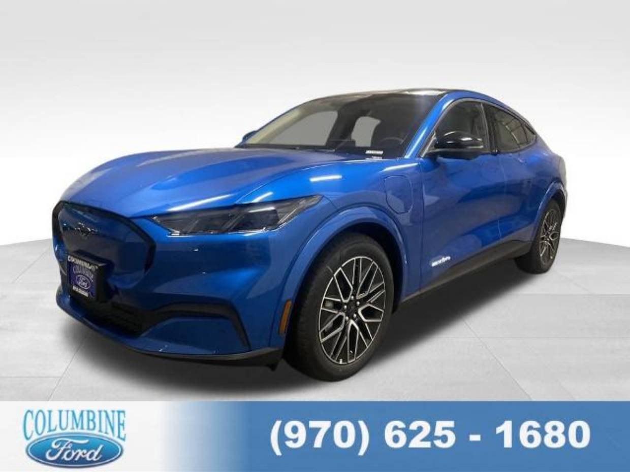 2025 Ford Mustang-Mach-e Premium's photo