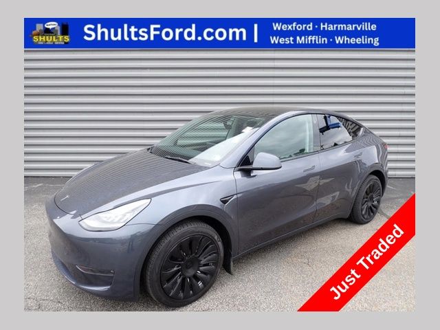 2023 Tesla Model Y Long Range Dual Motor All-Wheel Drive's photo