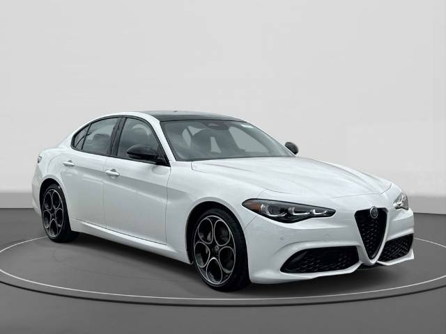 2026 Alfa Romeo Giulia Base