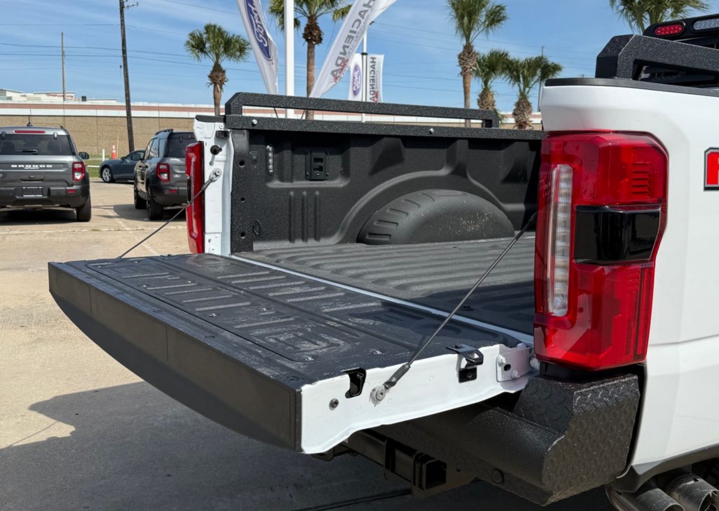 2026 Ford F-350 Super Duty XLT - Photo 28