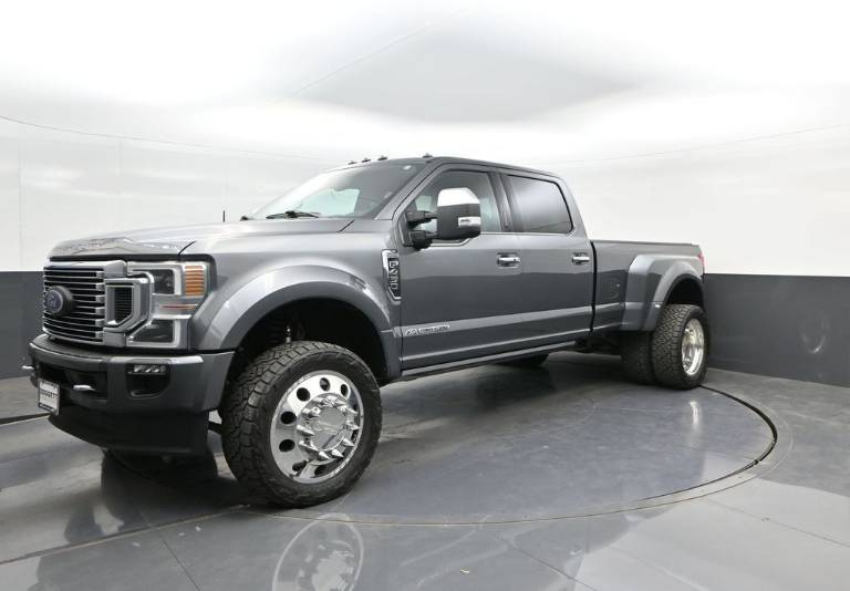 2022 Ford Super Duty F-450 DRW Platinum