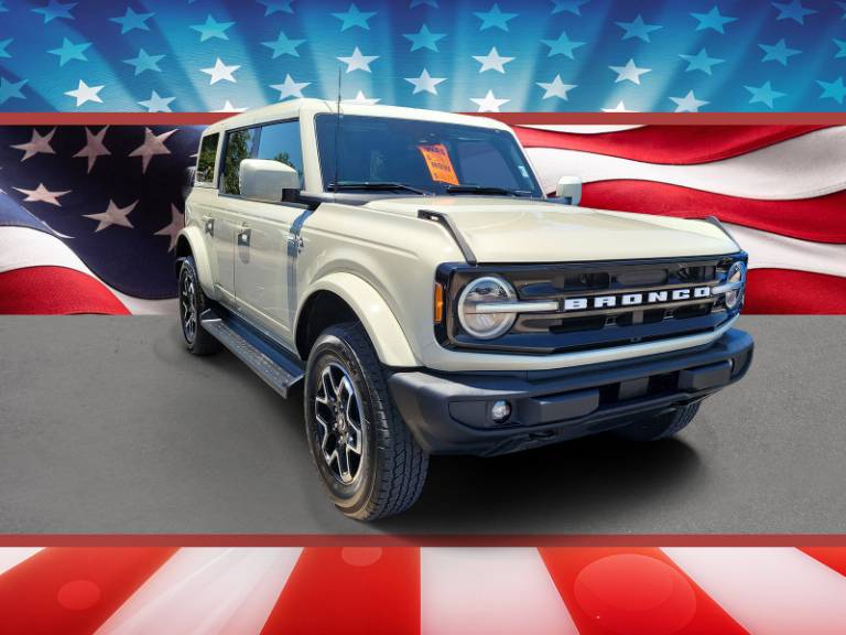 2025 Ford Bronco Outer Banks