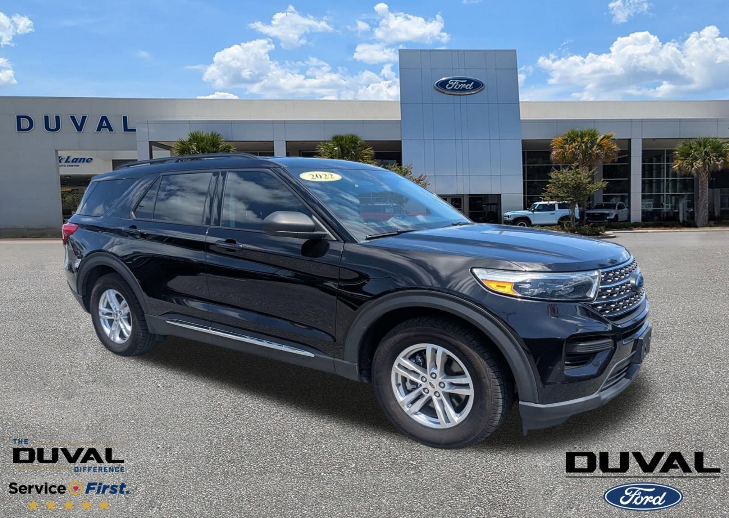 2022 Ford Explorer XLT RWD's photo