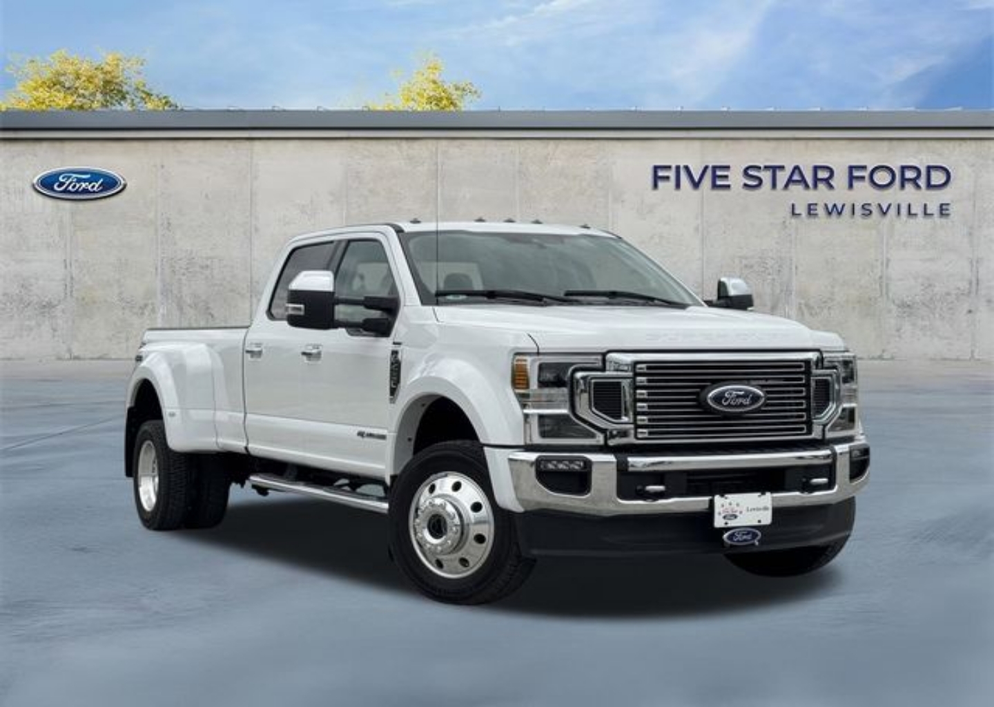 2021 Ford F-450 Lariat 4x4 Crew Cab 8' Box DRW's photo