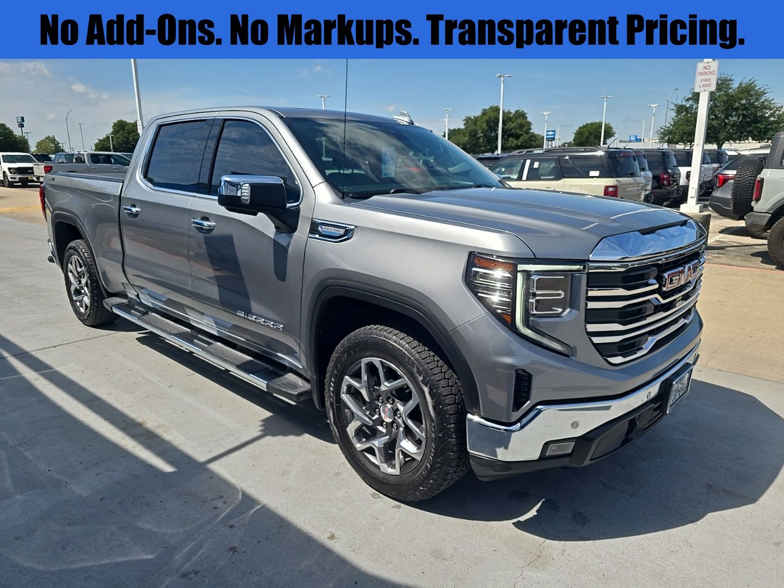 2023 GMC Sierra 4WD Crew Cab Short Box SLT's photo
