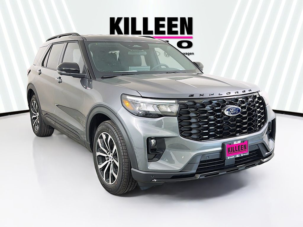 2026 Ford Explorer ST-LINE RWD's photo