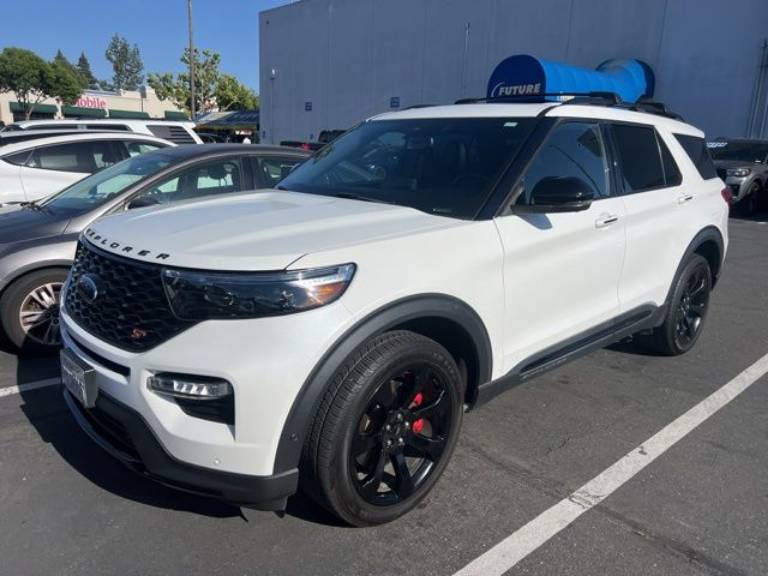 2022 Ford Explorer ST