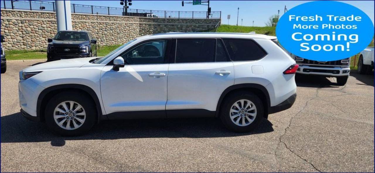 2024 Toyota Grand Highlander XLE AWD's photo