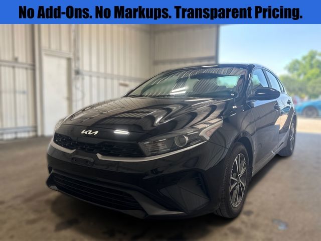 2022 Kia Forte LXS AT's photo
