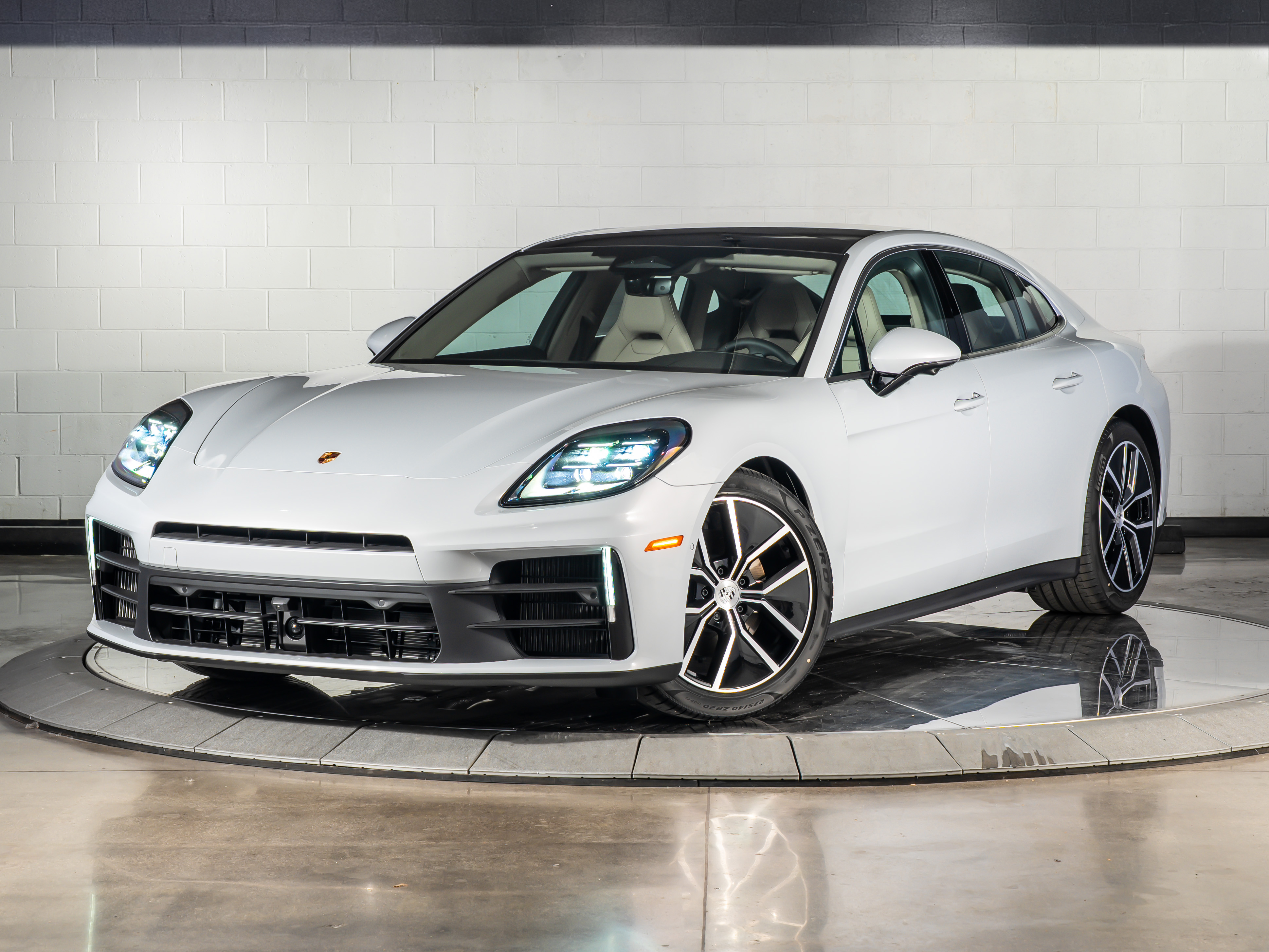 New 2026 Porsche Panamera 