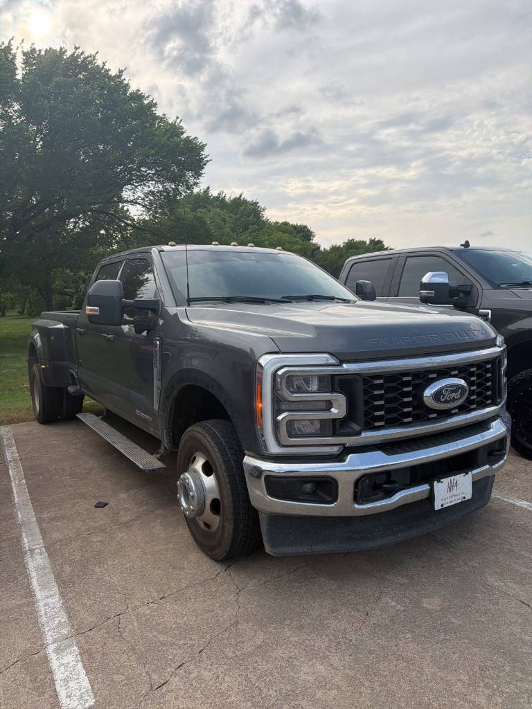 2023 Ford F-350SD LARIAT