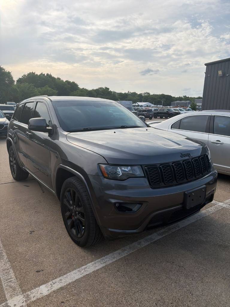2019 Jeep Grand Cherokee Altitude