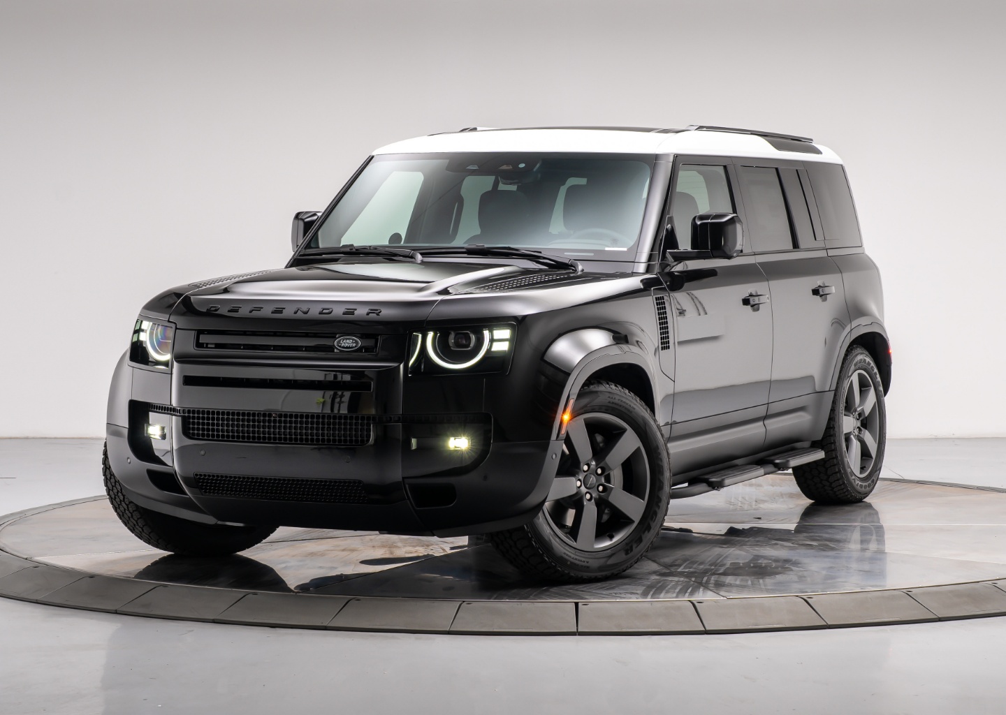 2026 Land Rover Defender 110 S P300's photo