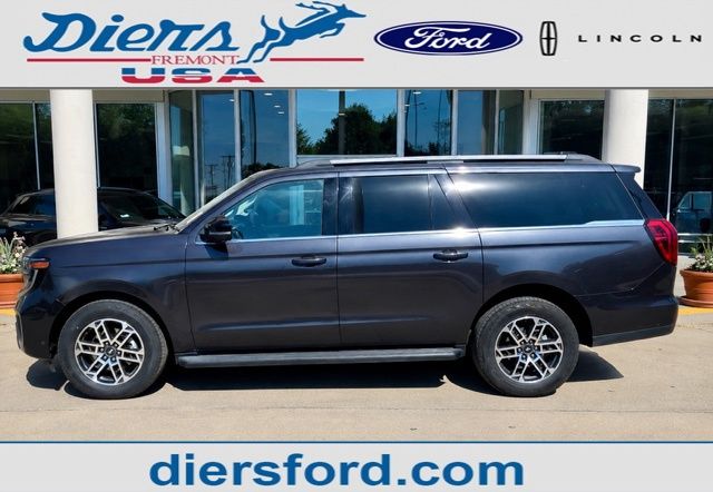2025 Ford Expedition Active MAX 4x4's photo