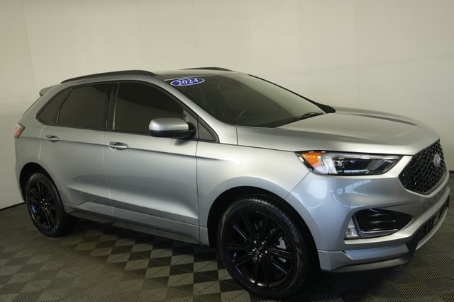 2024 Ford Edge ST-Line AWD's photo