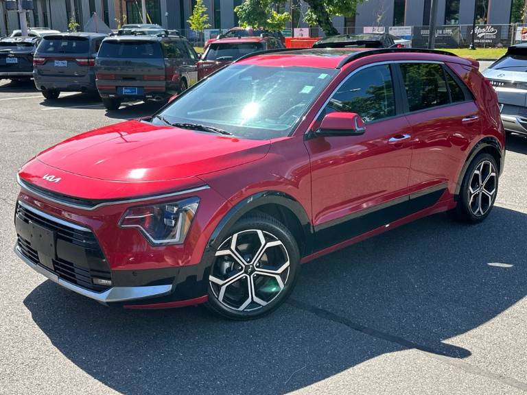 2023 Kia Niro SX Touring