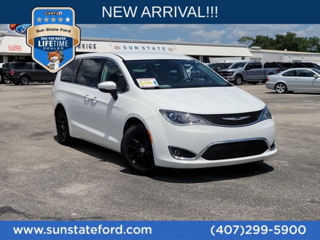 2017 Chrysler Pacifica Touring Plus's photo
