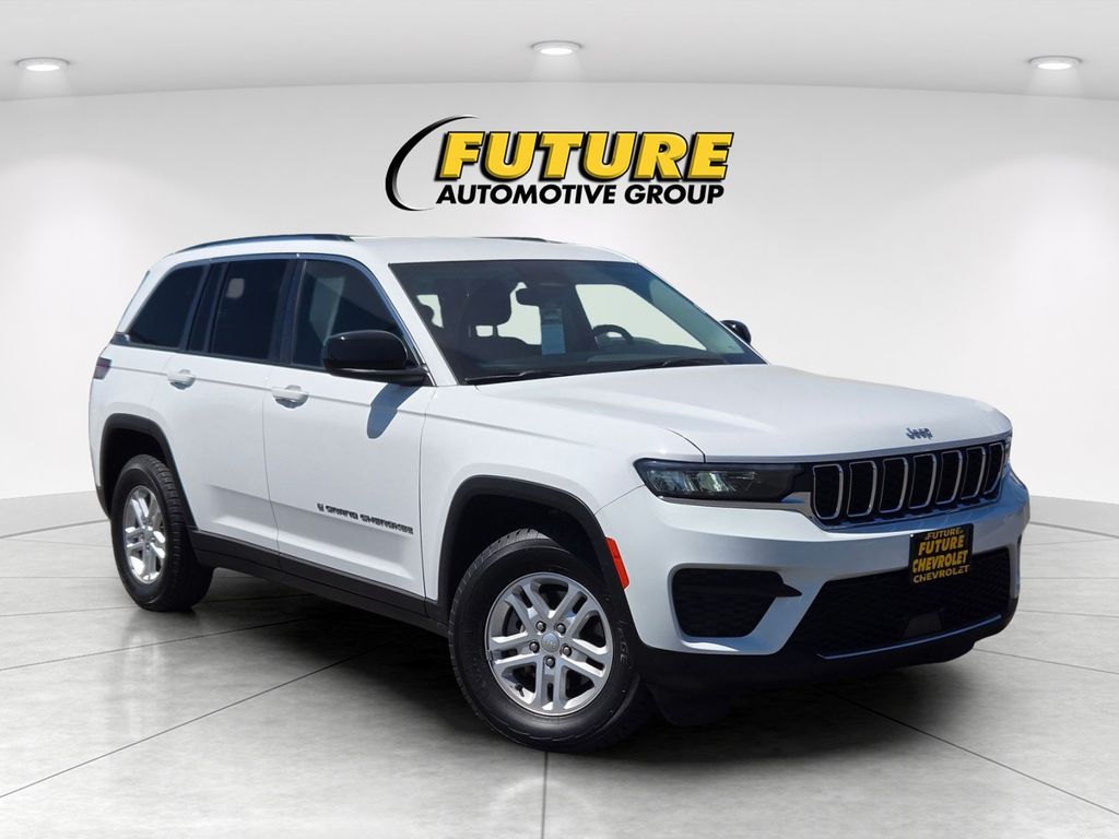 2023 Jeep Grand Cherokee Laredo