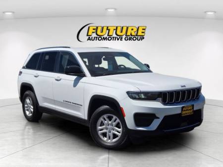 2023 Jeep Grand Cherokee Laredo