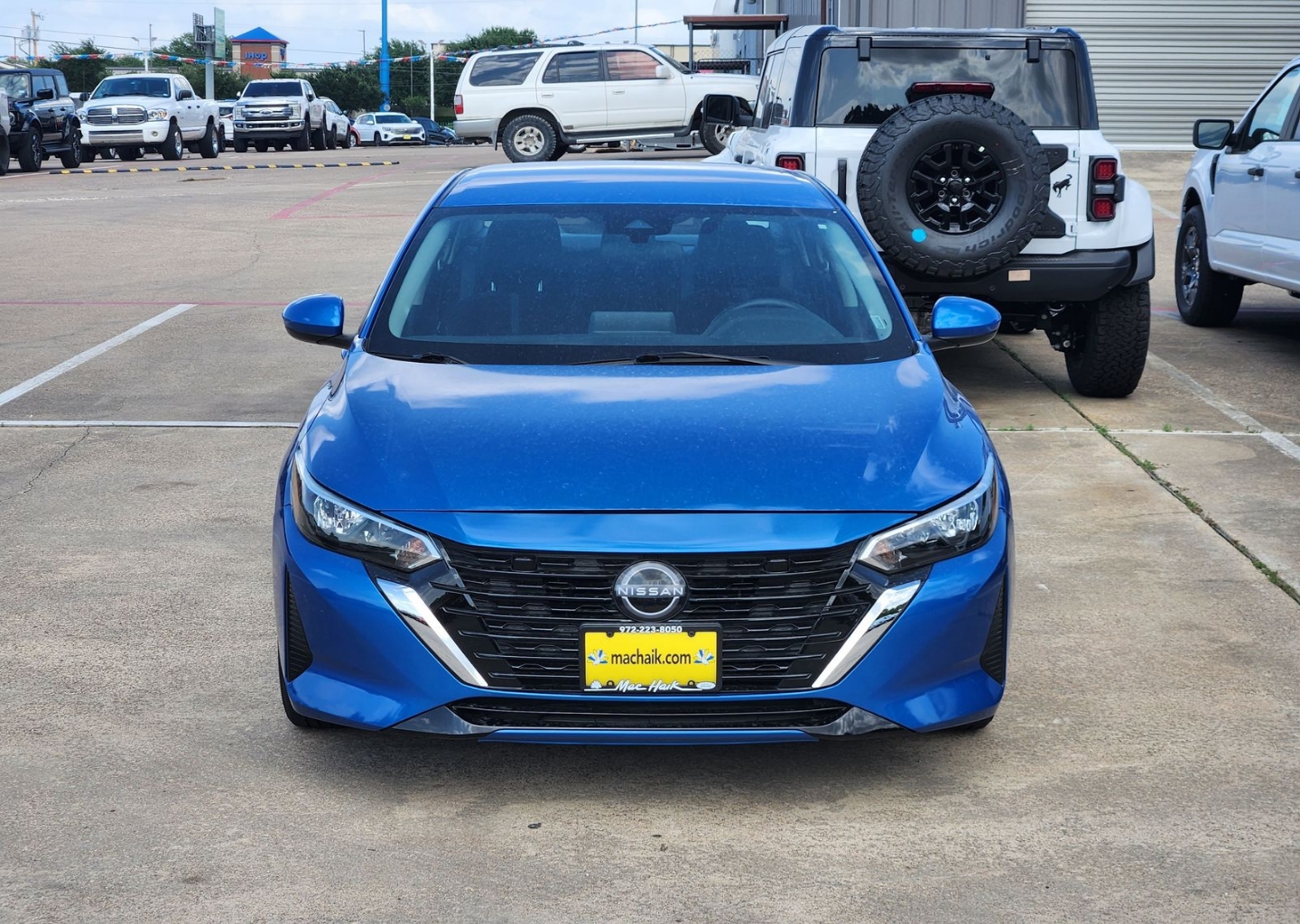 Used 2024 Nissan Sentra SV with VIN 3N1AB8CV4RY383676 for sale in DeSoto, TX