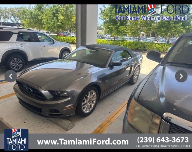 2014 Ford Mustang V6 Premium's photo