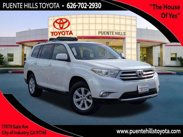 2013 Toyota Highlander SE