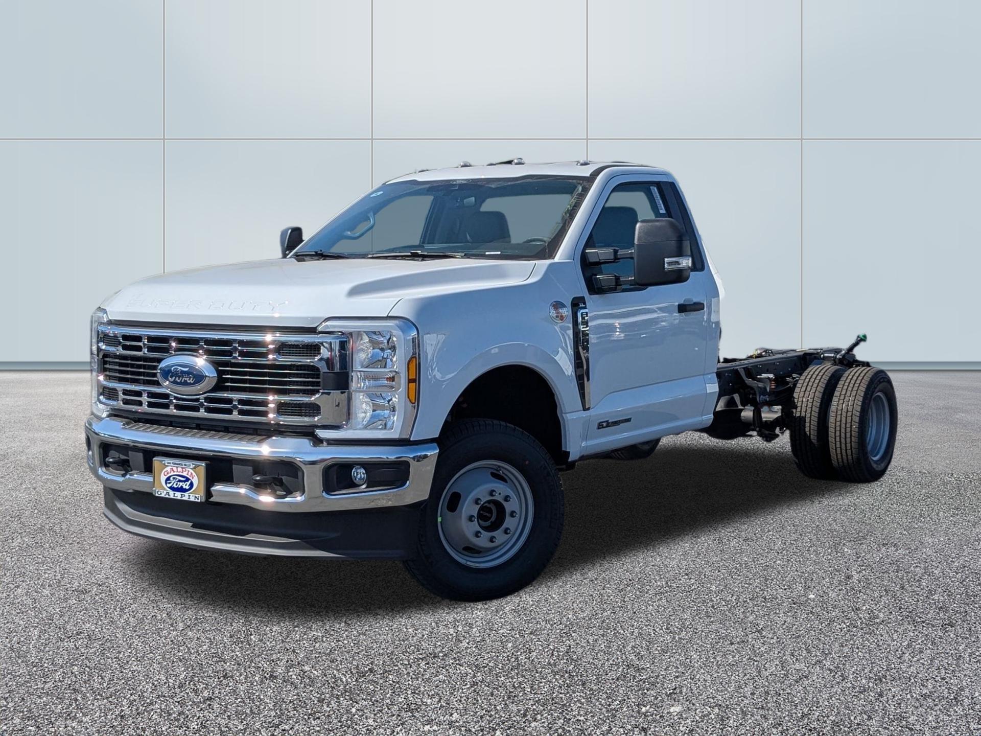 2026 Ford F-350 XL 4x4 Regular Cab 169-In DRW's photo