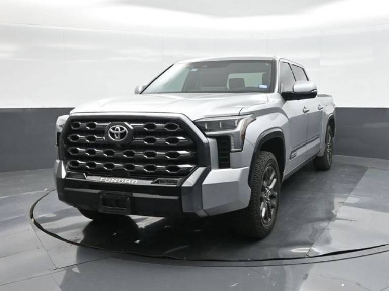 2022 Toyota Tundra 4WD Platinum